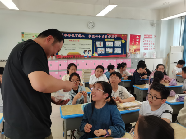 徐州市檢驗檢測中心開展科普進校園活動416.png 徐州市檢驗檢測中心開展科普進校園活動416.png