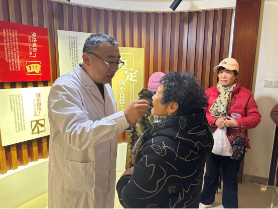 泉山區(qū)姚莊社區(qū)開展口腔健康知識科普講座20.png 泉山區(qū)姚莊社區(qū)開展口腔健康知識科普講座20.png