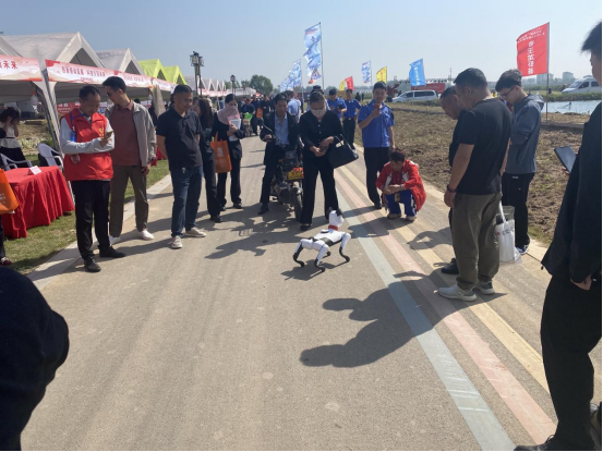 沛縣科協(xié)參加2025年“三下鄉(xiāng)·三進城”文明實踐集中服務(wù)活動226.png 沛縣科協(xié)參加2025年“三下鄉(xiāng)·三進城”文明實踐集中服務(wù)活動226.png